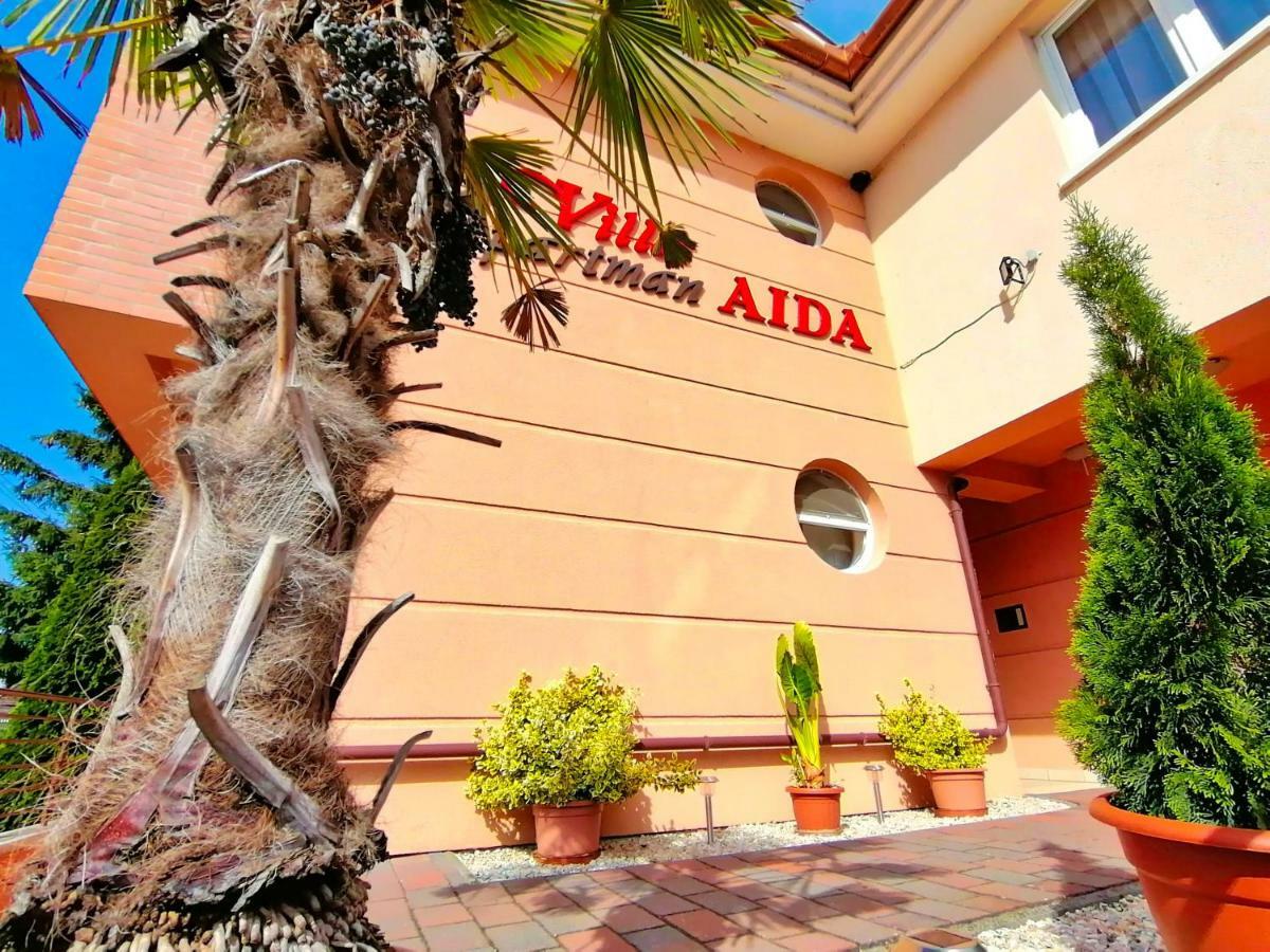 Villa Aida Apartman Hajdúszoboszló Exteriör bild