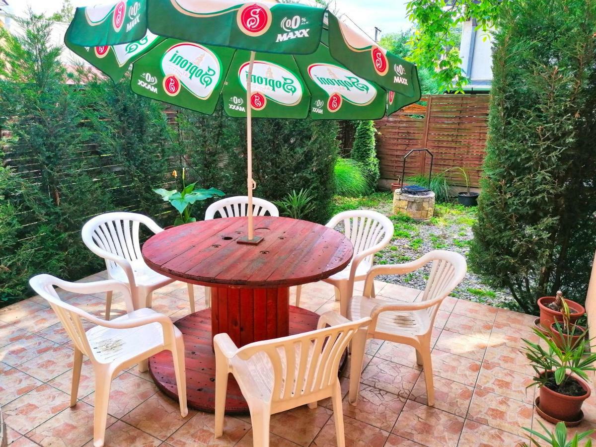 Villa Aida Apartman Hajdúszoboszló Exteriör bild