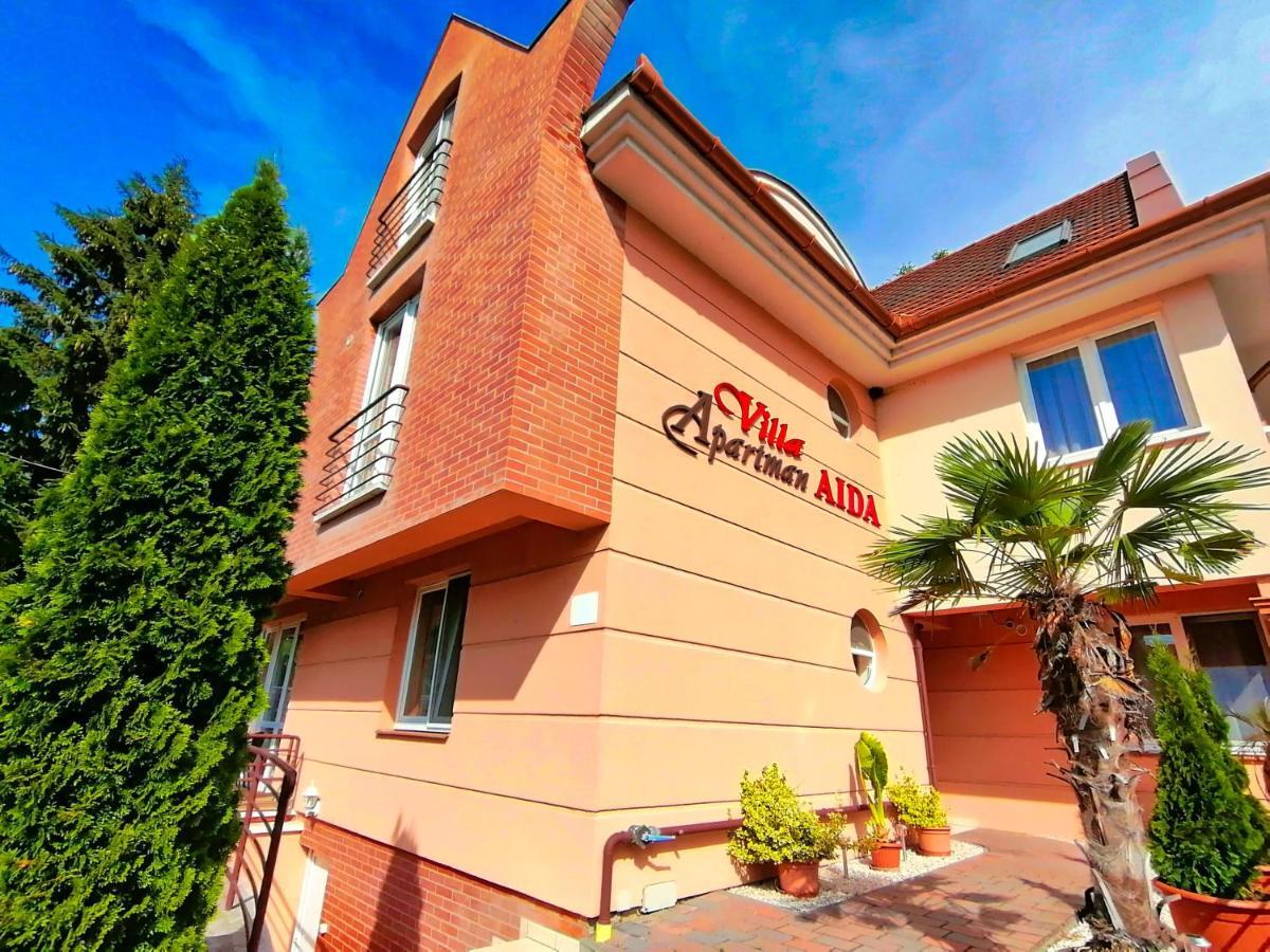Villa Aida Apartman Hajdúszoboszló Exteriör bild